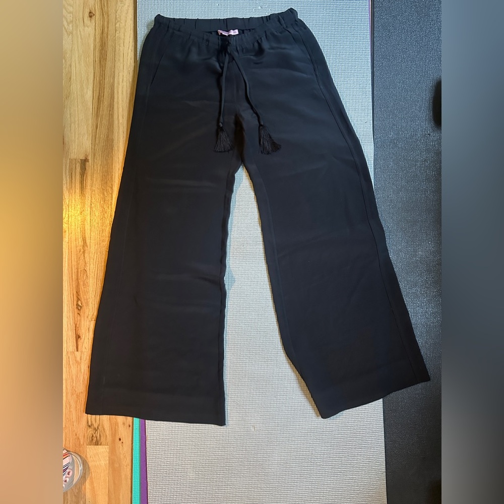 Calyspo silk elastic waist wide leg pant